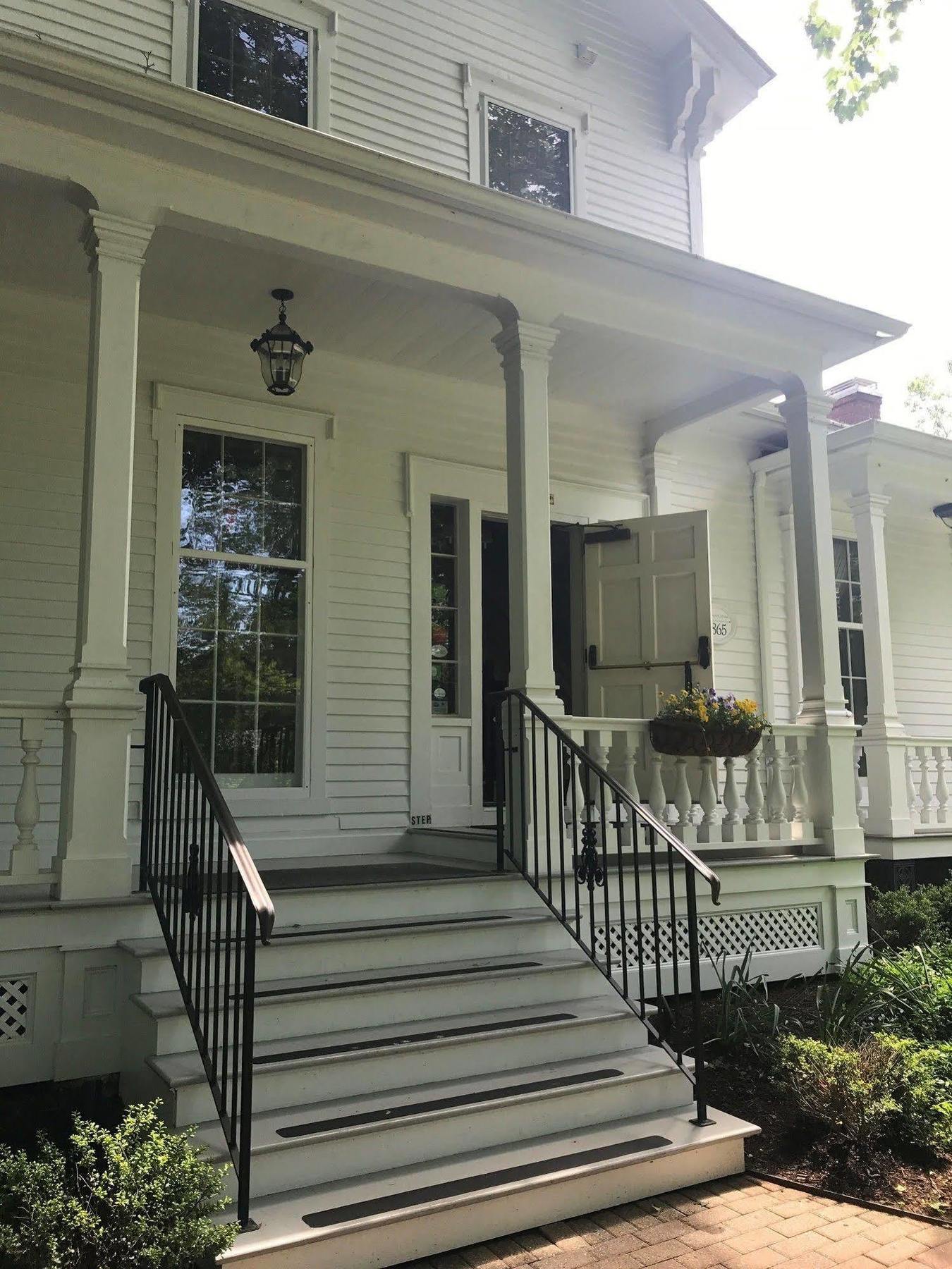 The Old Lyme Inn Exterior photo